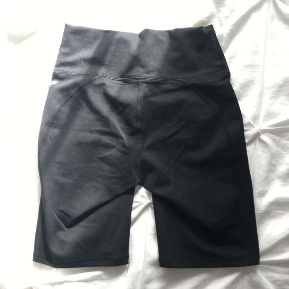 FABLETICS WOMENS HIGH WAISTED POWERHOLD SHORTS - Picture 2 of 6